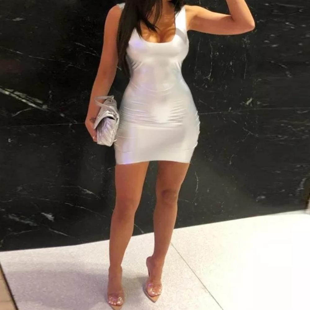 Bodycon mini silver dress